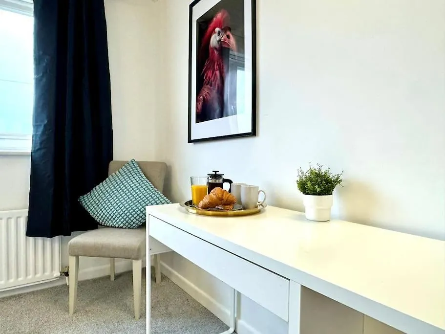 Spectacular Seaview - Beach House - 2Br - Sleeps 6 Bournemouth Holiday home